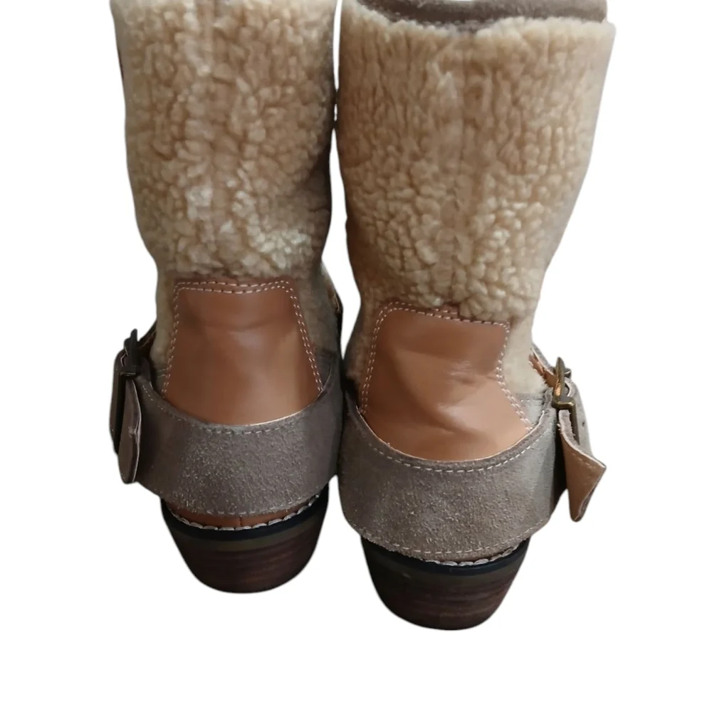 Kelci Dagger Sherpa Tan Beige Mid Booties Boots Buckle Womans 9.5 Outdoor